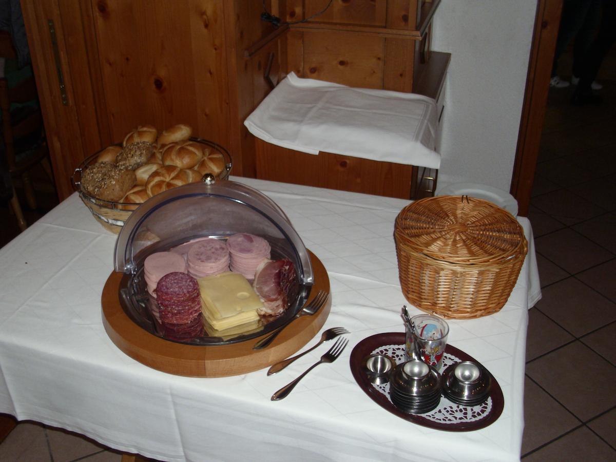 Gasthof Zur Frohen Einkehr Reichardsroth Luaran gambar